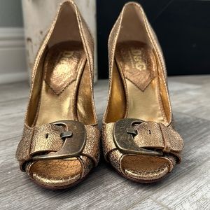 Dolce & Gabbana gold high heel shoes 37 1/2 (7)